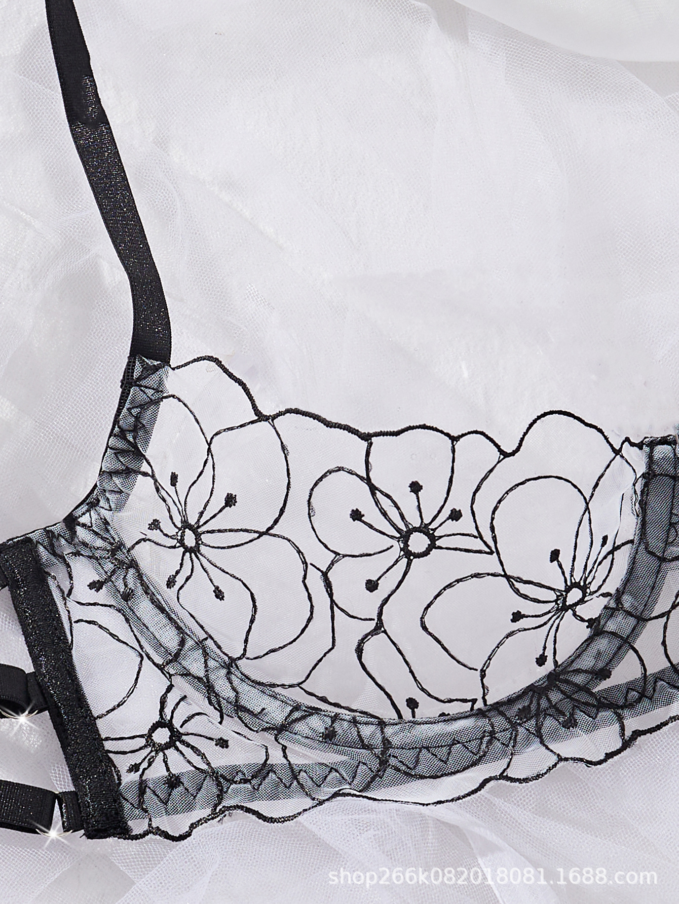 Sexy Pure Desire Lingerie Set-Sheer Lace High-Quality Hot-Selling Open-Crotch Bra Set