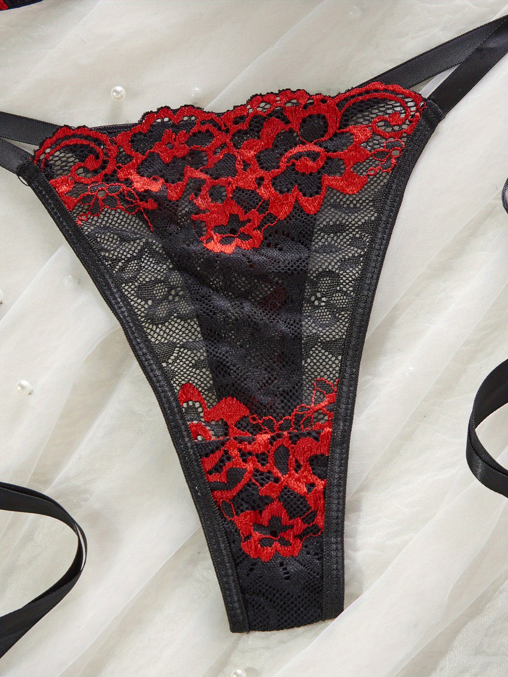 Valentine's Day Lingerie Set - Floral Lace Bra & G-String with Crisscross Straps 3D Embroidery, Adjustable & Supportive Romantic Gift for Her