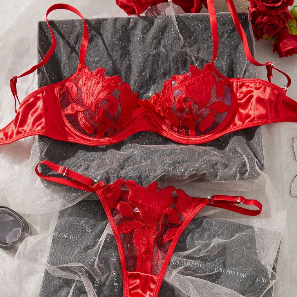 Design sweet lace embroidery mesh see-through sexy lingerie thong pure desire hot lingerie set comfortable and breathable