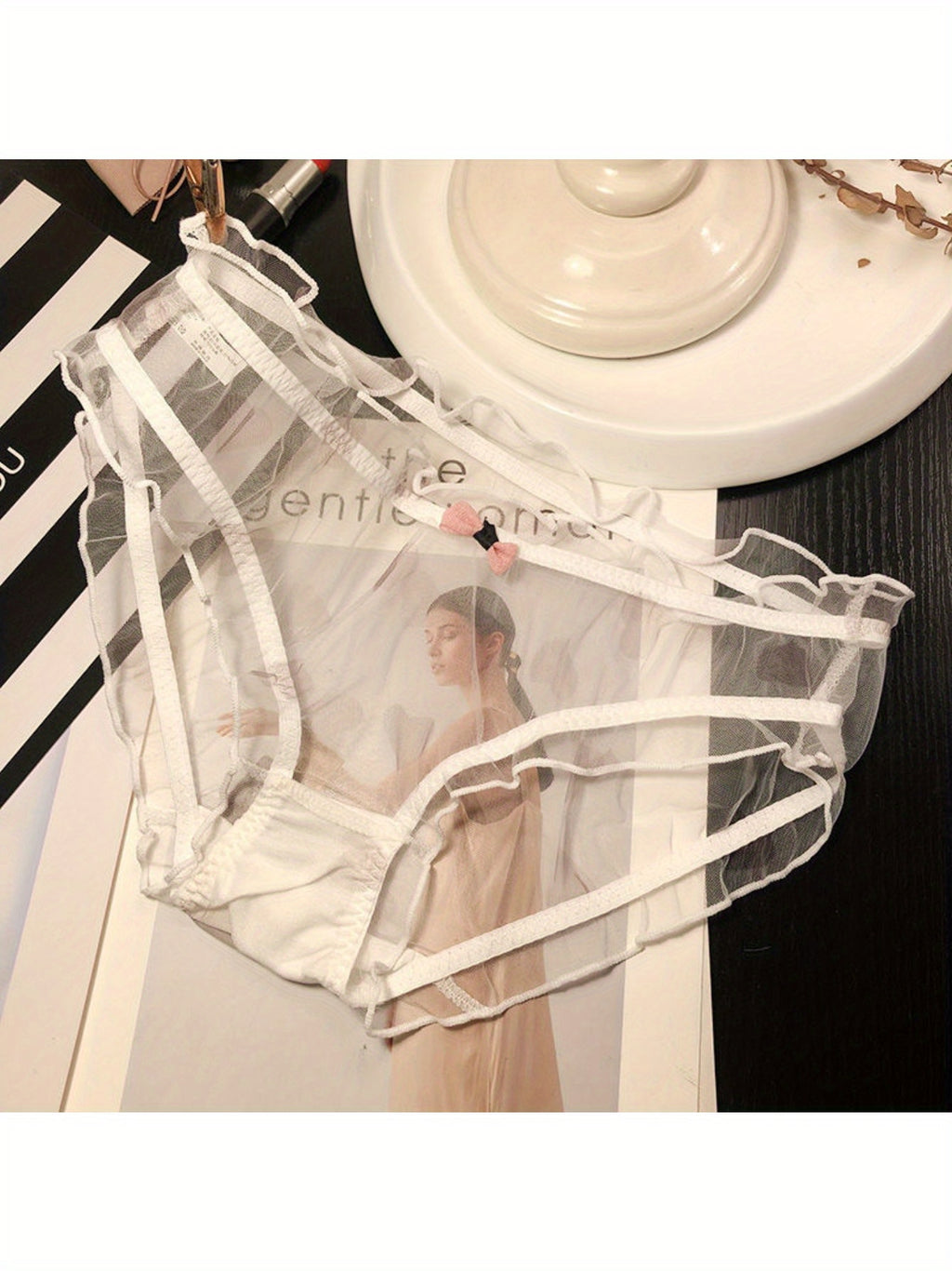 Delicate Transparent Lace Underwear - Seductive Design Blending Femininity & Allure